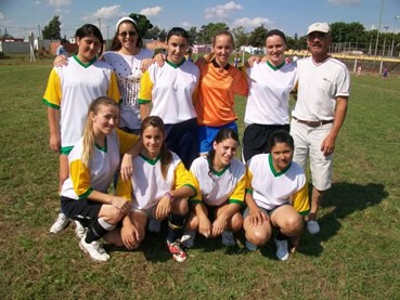 Incorporación del equipo femenino de fútbol de l Iglesia